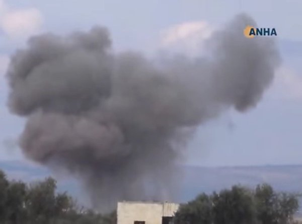 #YPG tanks and #Russian airstrikes capture #Menagh air base and village