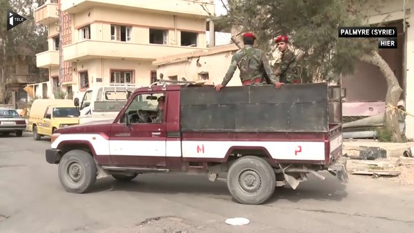 Russian sappers BTR-82A / SAA Military Police, Palmyra