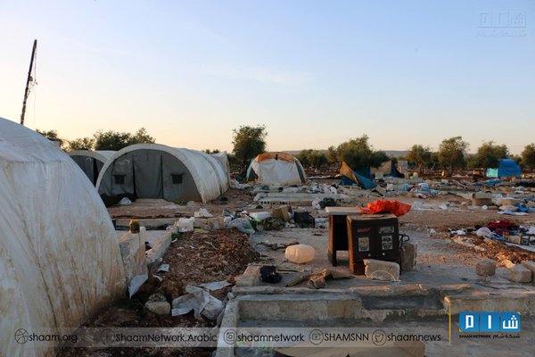 Empty, partially destroyed IDP camp in northern Syria after an ISIS raid. 100.000+ in and around Azaz now