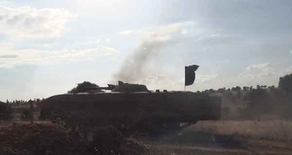 VIDEO: Jaish al-Fateh launch attack on government positions in Khan Tuman  