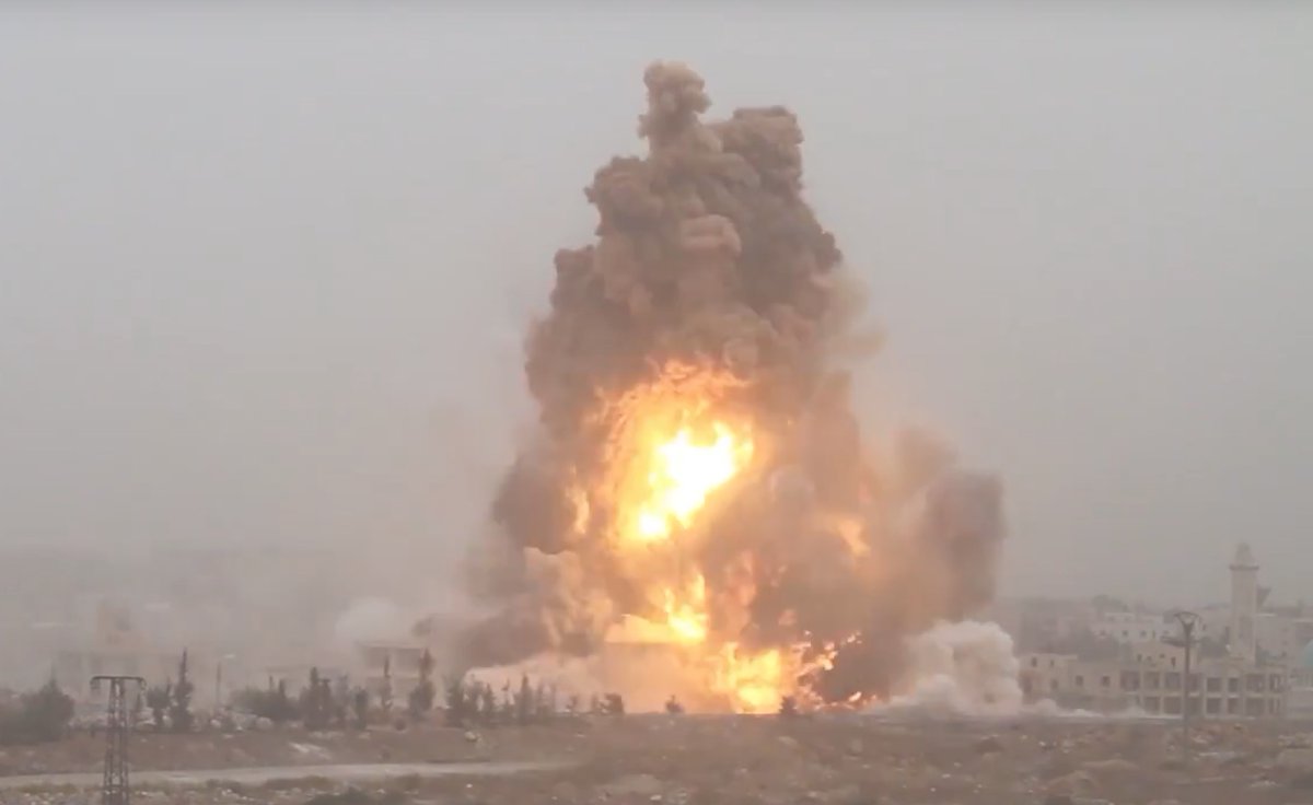 Video: Syrian rebel SVBIED vs. Assad forces in western Aleppo  