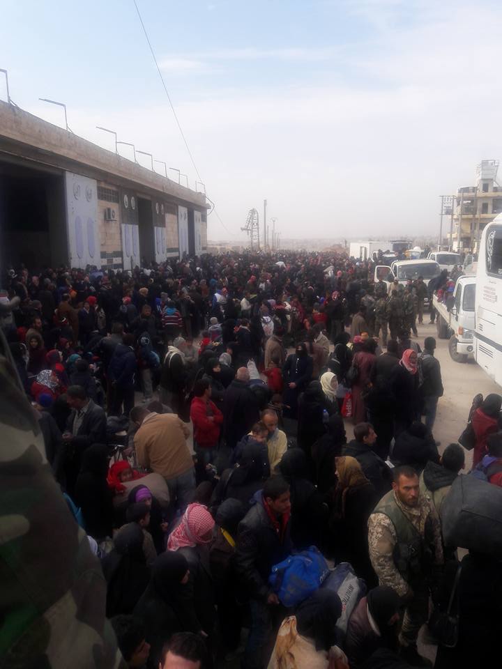 Large number of civilians continues to exit Eastern Aleppo via government controlled areas