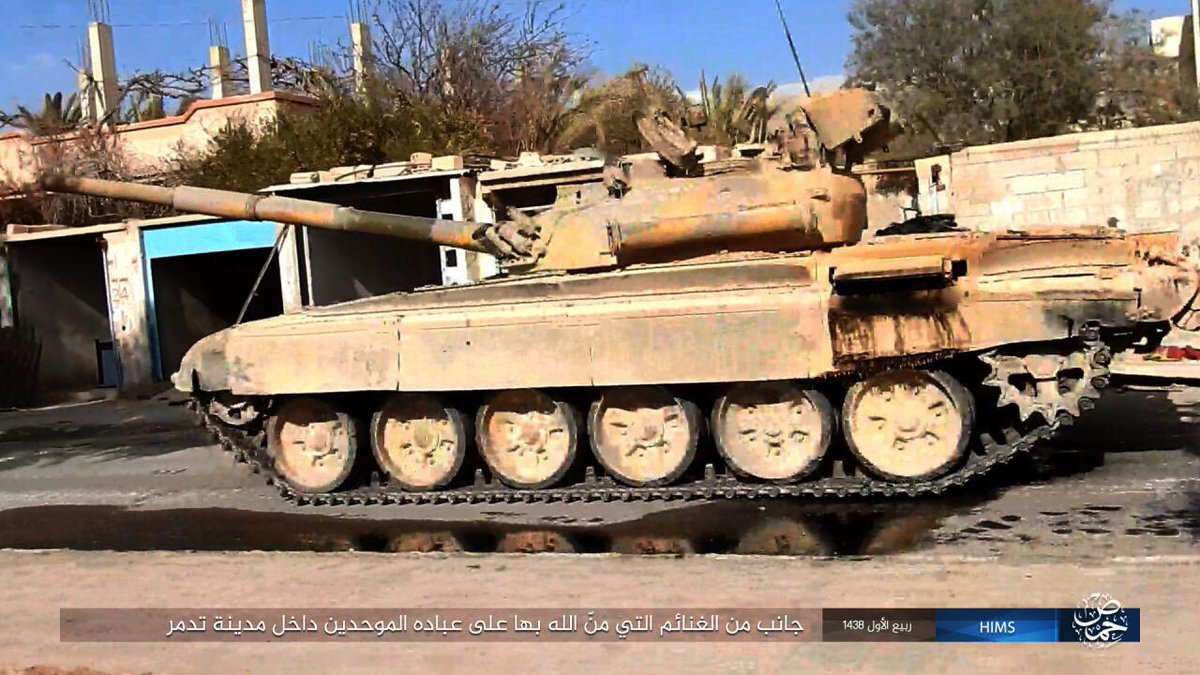 Palmyra: countless armours left by government in ISIS hands. Only here 6 T-55s, 6 T-62s, 4 T-72s, 2 BMPs  and  1 Shilka.  