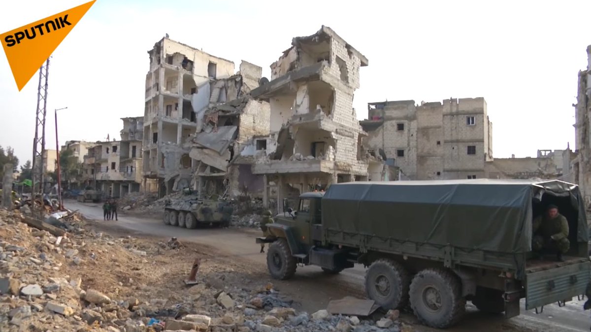 Российский БТР-82А со встроенными глушителями на миссии по разминированию в Алеппо, Сирия 