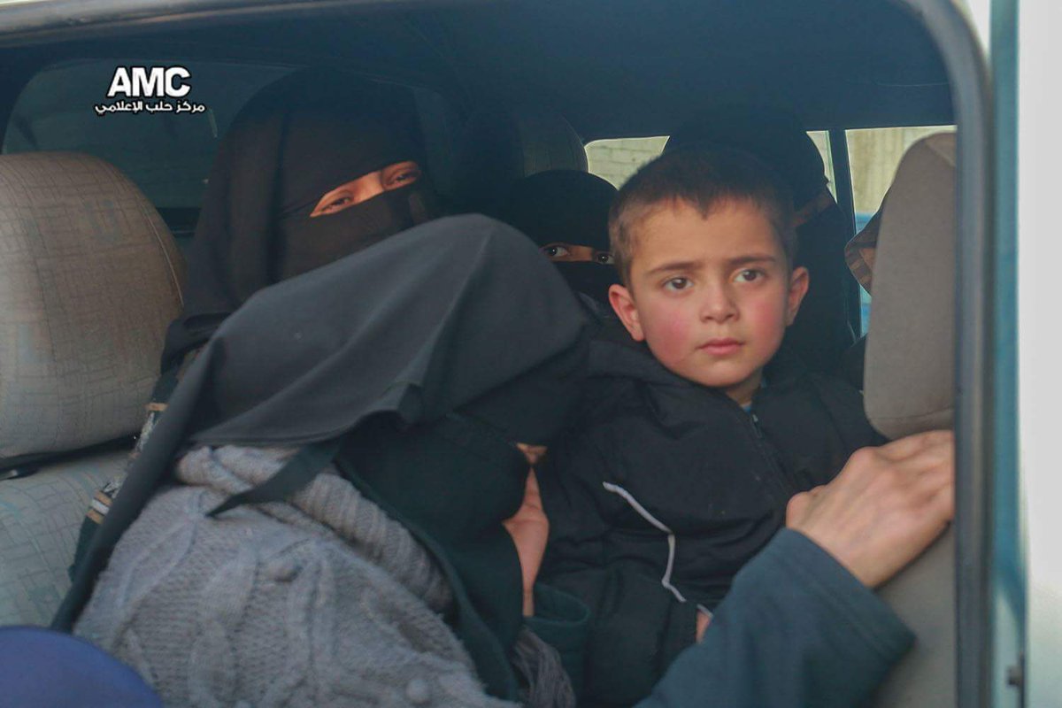 Extraction of 55 detainees of women and children in an exchange of prisoners between the SAA and the rebels this afternoon