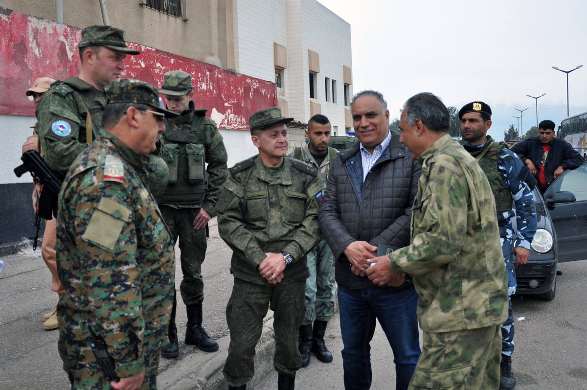 Russian military police ensuring security in Al Waer neighborhood, Homs - Syria today