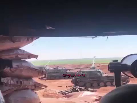 Turkihs Army striking with tanks  and  howitzers YPG positions in Firfirk / Ferferik, NW of Afrin, and in Mara'naz, SW of Azaz.  