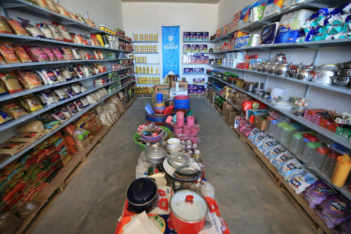 Turkish TDV opens 10 stores for clothing  and food in Azaz, Jarabulus and Al-Bab, in which displaced Syrians can receive necessary items for free