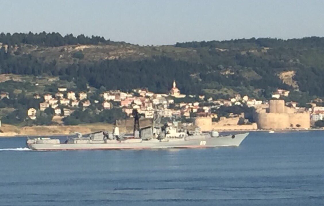 Russian Navy BSF Kashin class destroyer Smetlivy returns from 11 days Mediterranean deployment, departs Aegean  and  transits Dardanelles