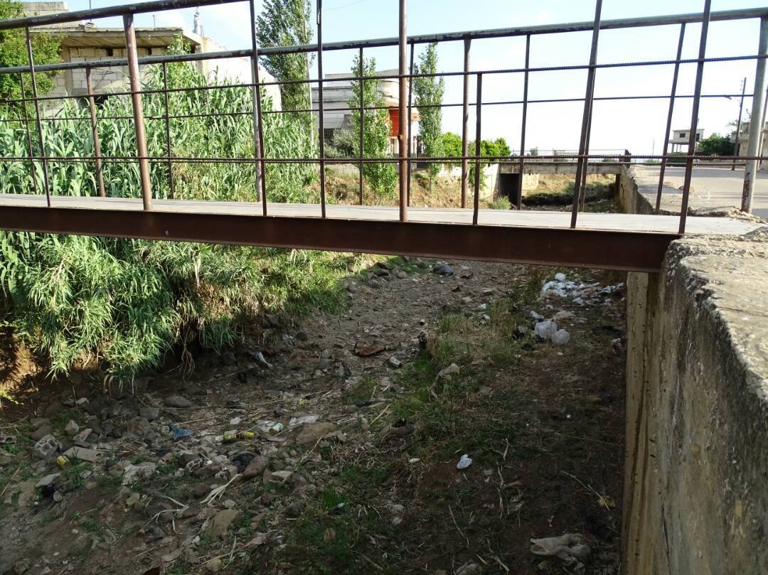 Dry waterways, dying fields in besieged al-Houleh region of northern Homs as water cuts cause growing irrigation crisis