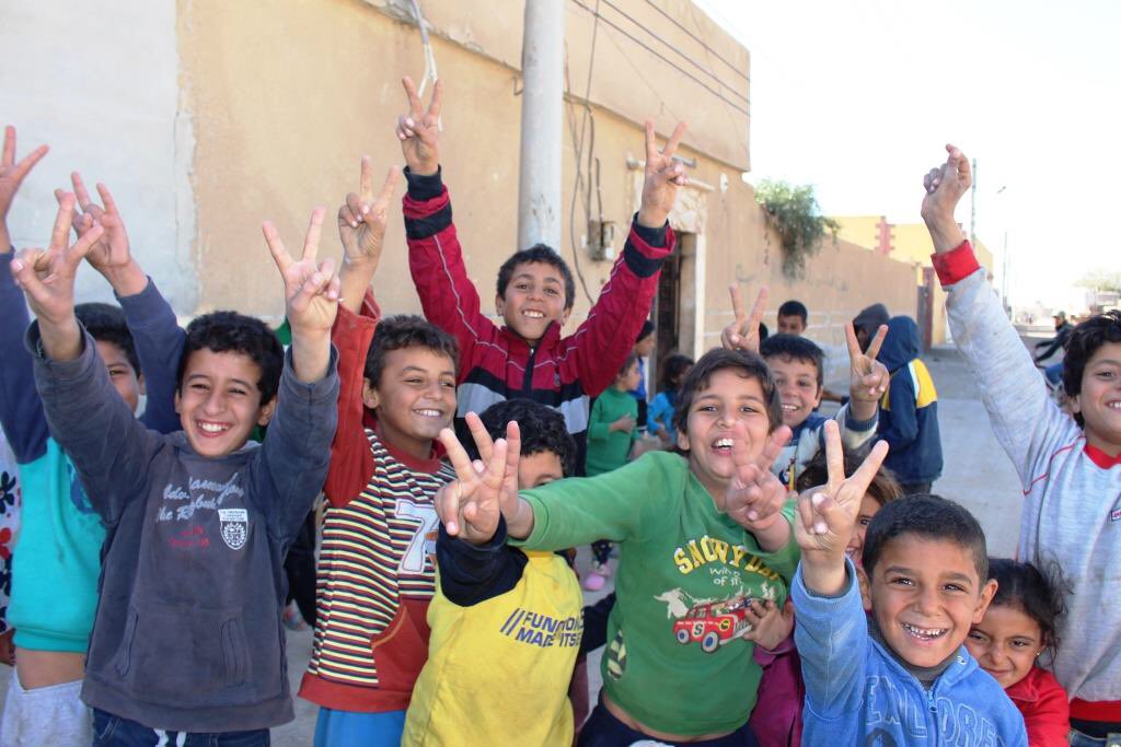 SDF allowed people to return to their homes in the Al Tayyar neighborhood, west of Raqqa, after remove all the mines. It's the 2nd neighborhood of Raqqa where residents are allowed to return home. Residents appealed to organizations to open a medical center and a school 