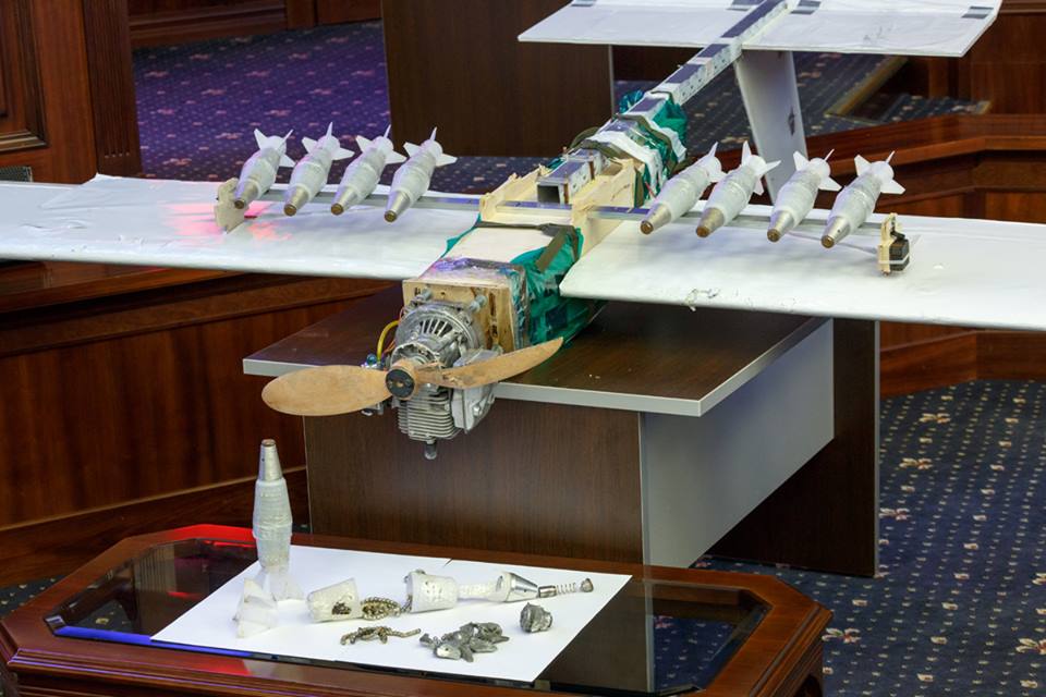 Russian MoD released more pics of weaponized drones used to attack Khmeimim Airbase on 6th January. Close look on improvised explosive devices of 400 gr. with fragmentation material (explosive is reportedly PETN).   
