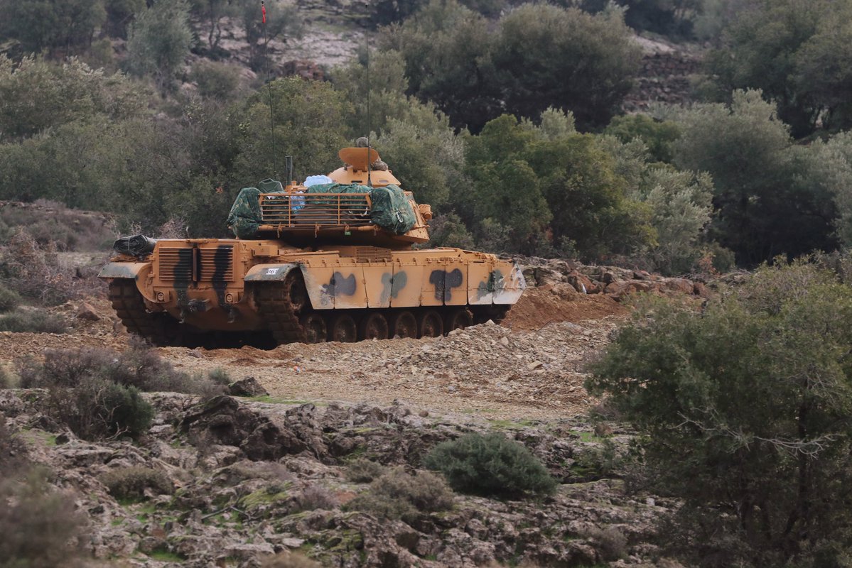 Des chars turcs et des véhicules blindés de combat appuieraient l\'opération de l\'Armée syrienne libre contre les YPG à Afrin