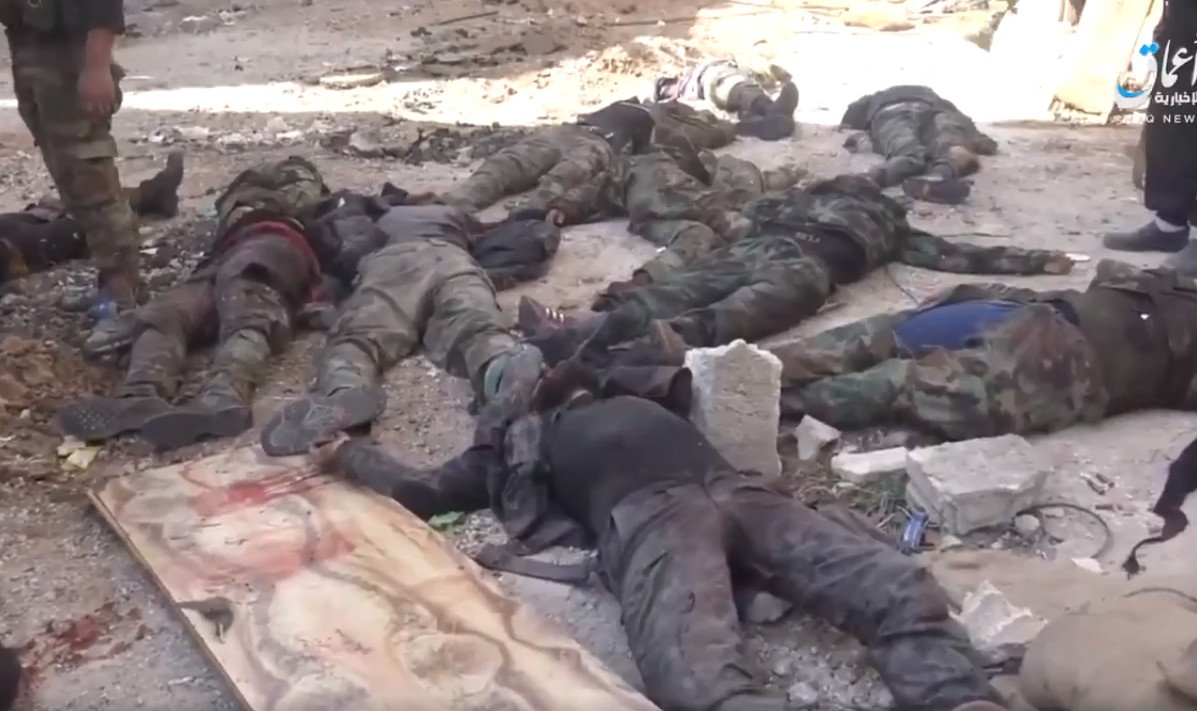 S. Damascus: ISIS launched an attack vs government in Qadam district and killed several fighters and also destroyed an up-armoured T-72.    