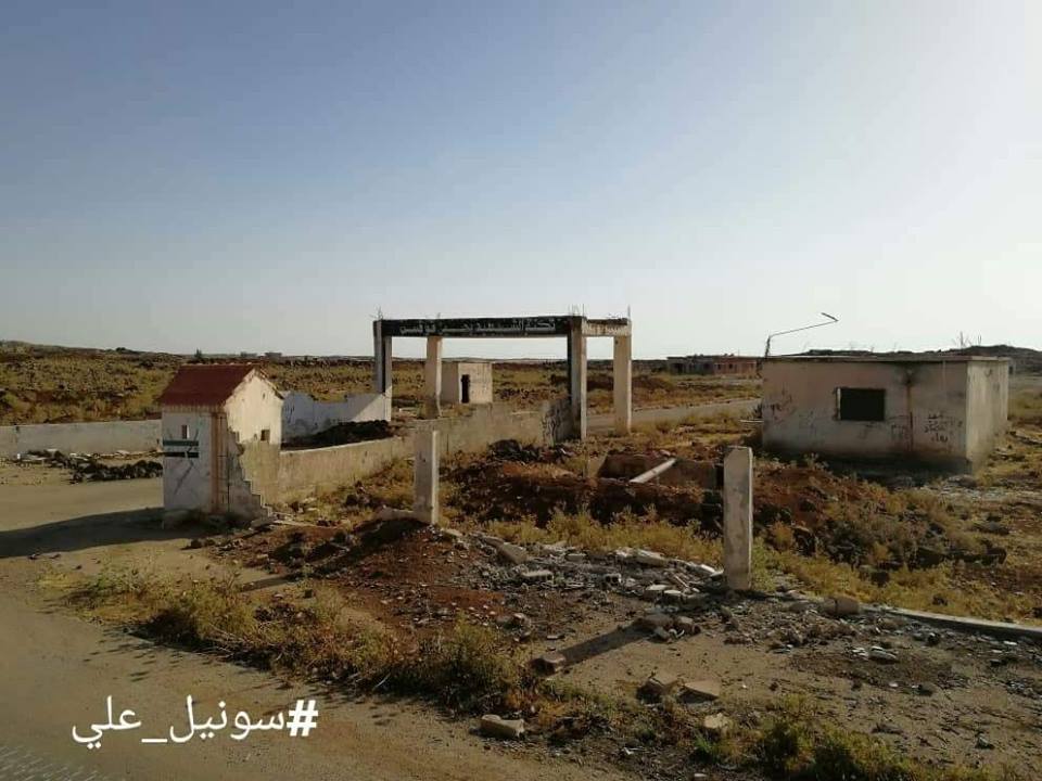South Syria: first photos from 52nd Brigade after its capture from Rebels today. While they also lost Alma, Rebels mostly withdrew from nearby town of Herak.    