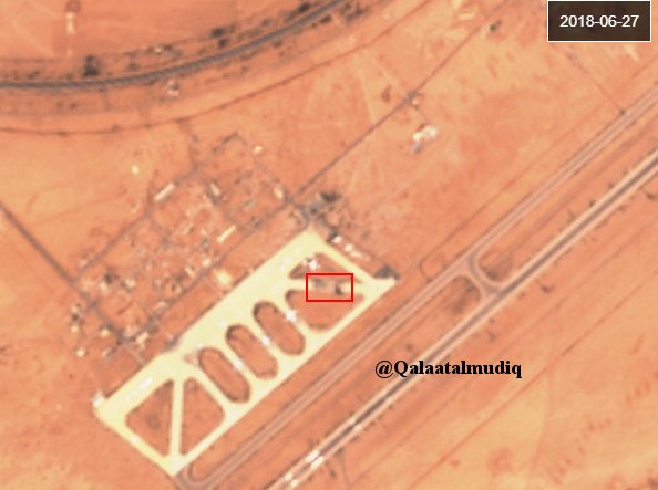 Syria: sat imagery suggests Israel destroyed 2 days ago a cargo plane in Damascus Intl Airport. Probably a Il-76.     