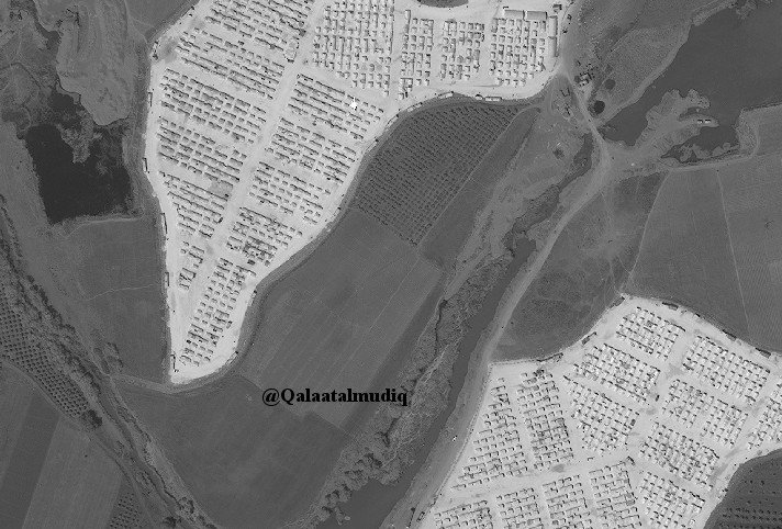 Syria: recent sat imagery shows camps built by Turkey in Aleppo prov. for displaced ppl from Damascus areas. Some still under construction. Zoghra Camp (built in 2017 for refugees from Al-Waer, W. Homs) doubled size.   