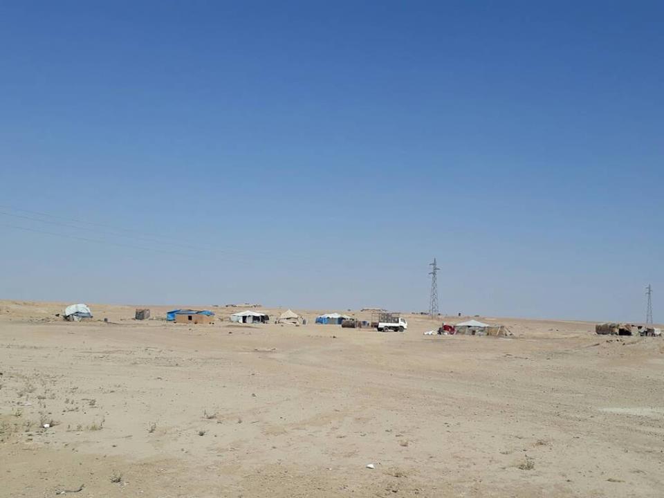 The displaced people camped between the villages of Makhach and Takihi in the northern coutryside of Deir ez-Zur