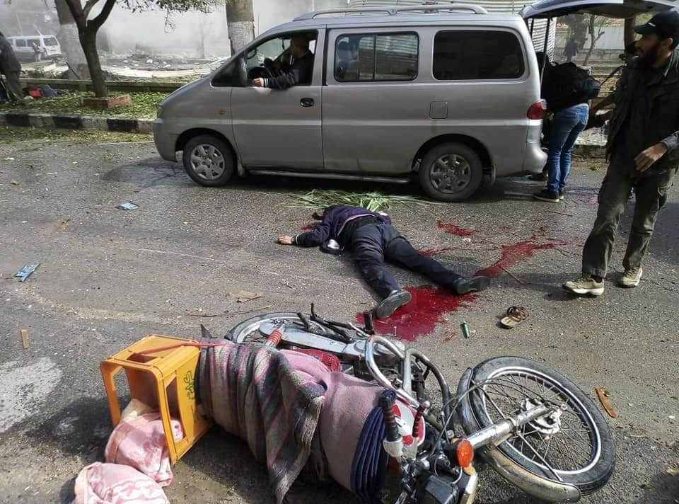 Syria: car bomb blast killed 4 people and wounded a dozen in Idlib-city.   