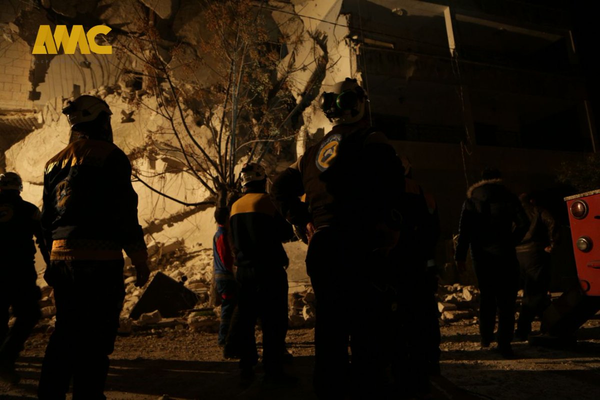 The explosion of UXO in a building destroyed by the Russian aviation bombing in the city of Idlib, yesterday evening. Photo: Mustafa Al Sarwat