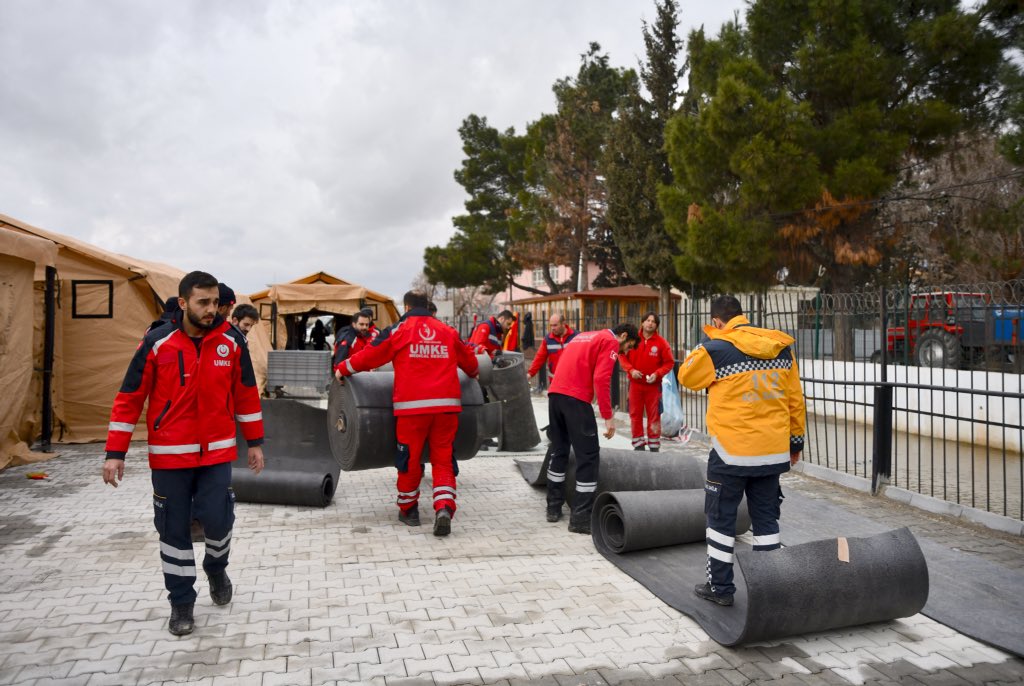 Construction of mobile hospitals have started near Syria border line in Gaziantep, Sanliurfa, Mardin in Turkey 