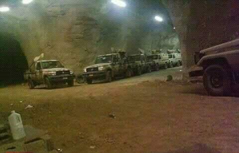 While SDF forces continue their assault on remaining ISIS elements in Baghouz, Deir ez Zor, today MFS forces discovered immense tunnel with vehicles and significant amount of armaments