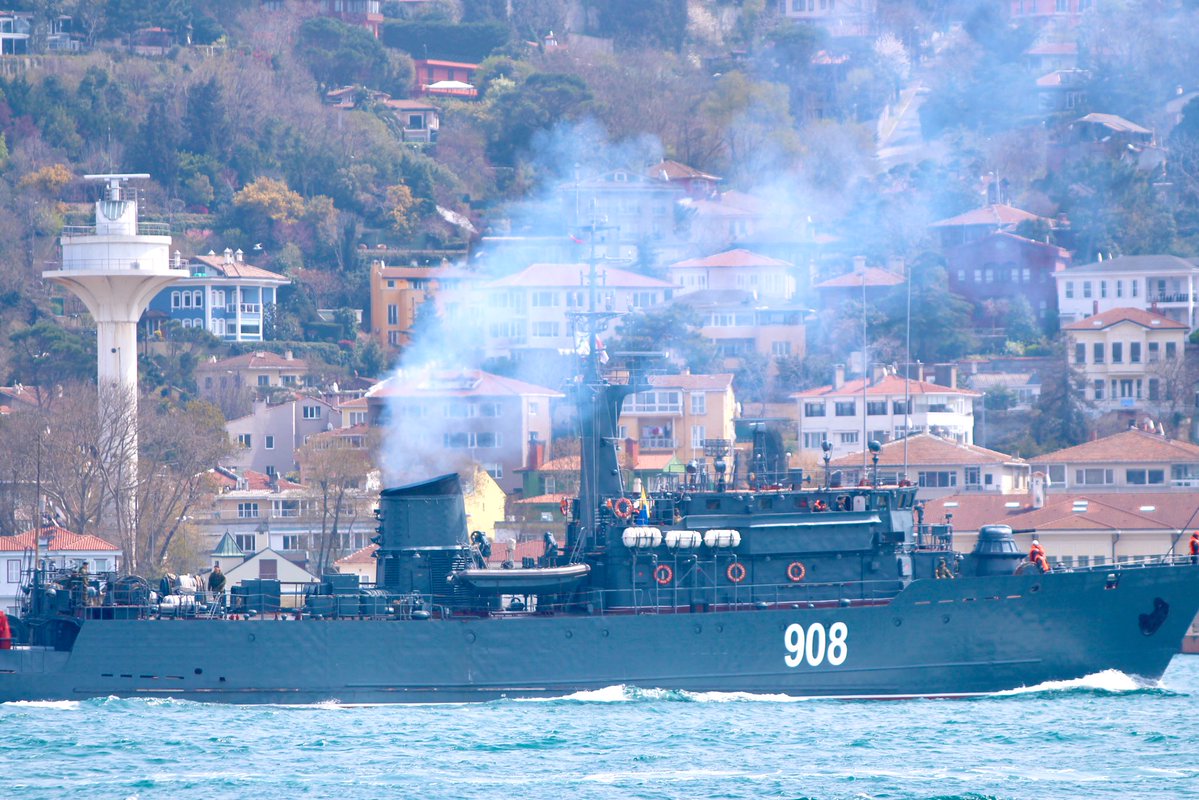 Russian Navy Project 266M, Natya class minesweeper BSF 184th Coastal Defense Ship Brigade Vitse-Admiral Zakharin 908 (x-611) transits Bosphorus for her second Mediterranean deployment after 311 days.   