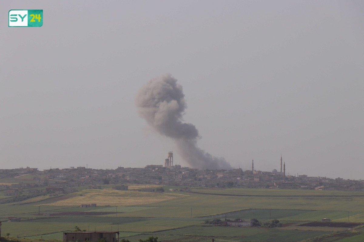 The moment of the Russian air raid on Kafr Nabudah in Hama