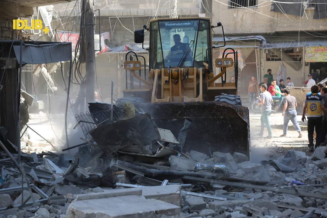 Dead, wounded and large destruction in civilian homes as a result of the targeting of Ma'arat al-Nu'man city in rural Idlib, by air raids.