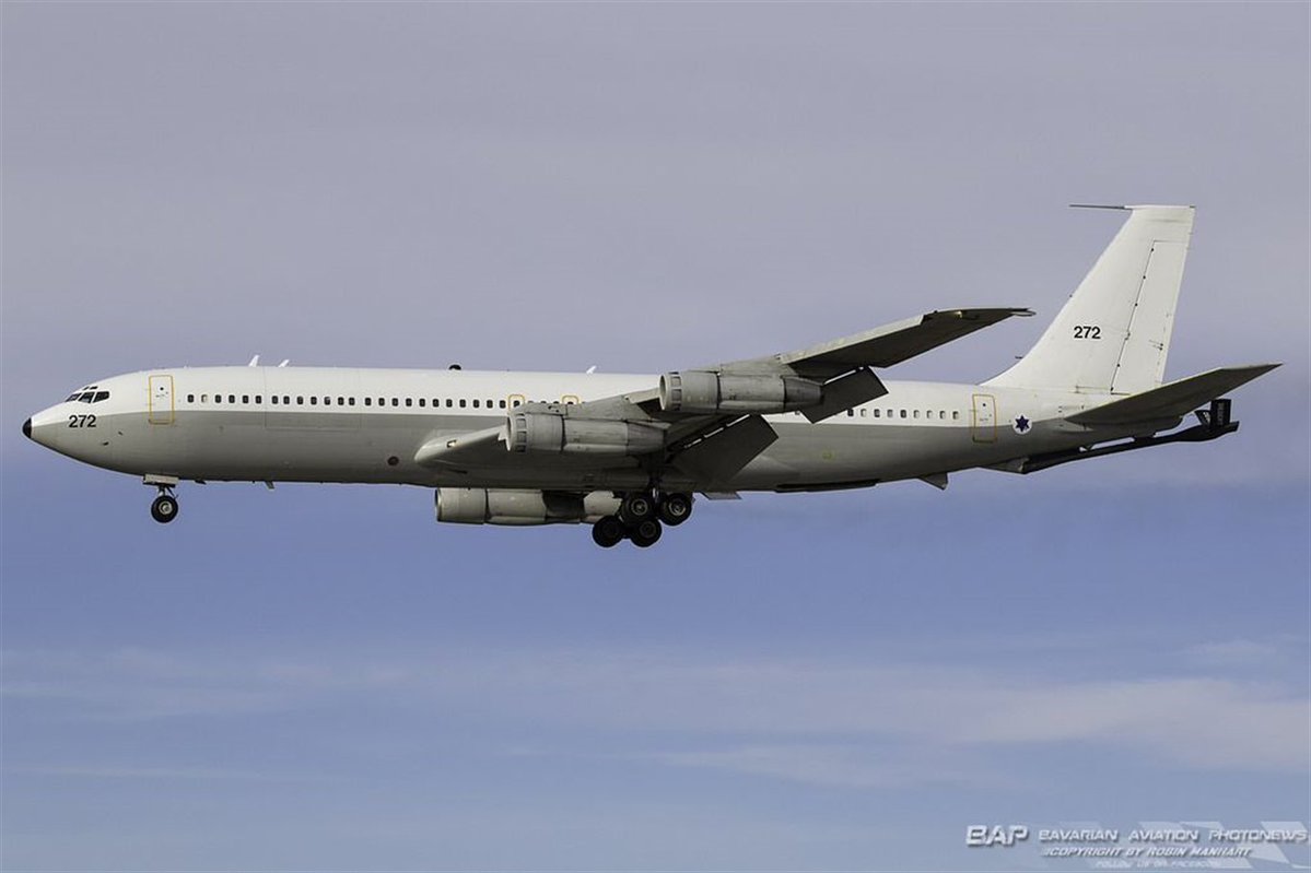 IAF Israeli Air Force (tanker aircraft) IAF025 Boeing 707-300 B703 Tail:272 ICAO:738A01 flying N near the Lebanese and Syrian borders and over Golan Heights.   