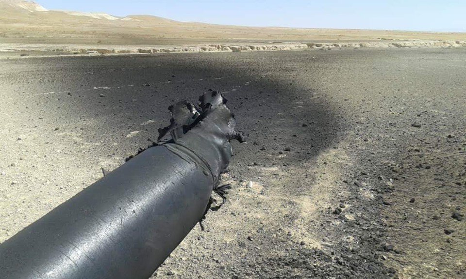 Eastern Syria: 1st pictures showing gas pipeline in Shaer Gas Field blown up last night (E. Homs). Electricity shortage anticipated for Homs-city before repair done.    