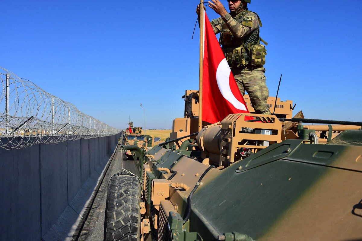 Turkish army: Within the scope of Safe Zone activities in the north of Syria and east of Euphrates; Turkish army and US personnel started their first joint land patrol with the participation of land vehicles and UAVs on the Syrian side in the south of Akçakale.