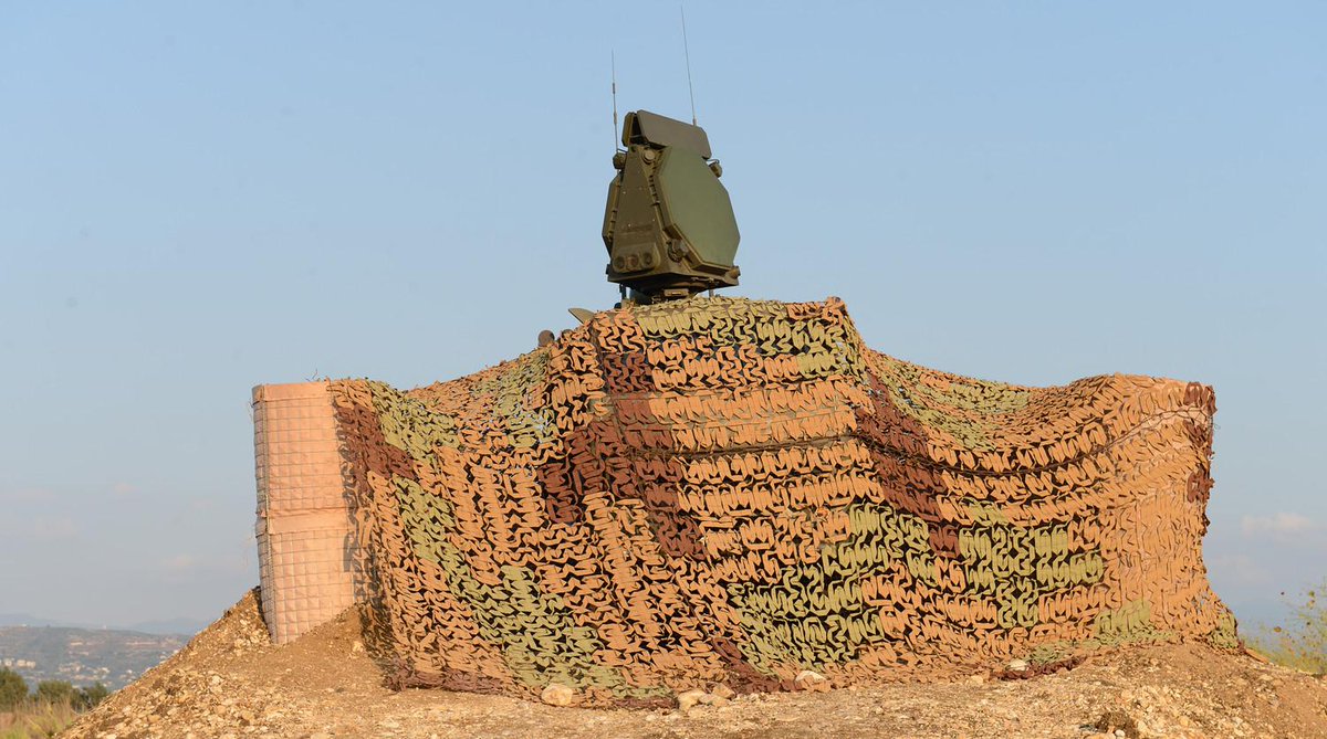 Syria: Russia significantly boosted air defenses to protect its Airbase in Kheimimim since Rebels started to target it with weaponized drones. Tor-M2, Pantsir S-1 + radar systems pictured,  @RALee85