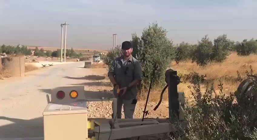 Russian journalist playing with US base checkpoint in Manbij, northern Syria