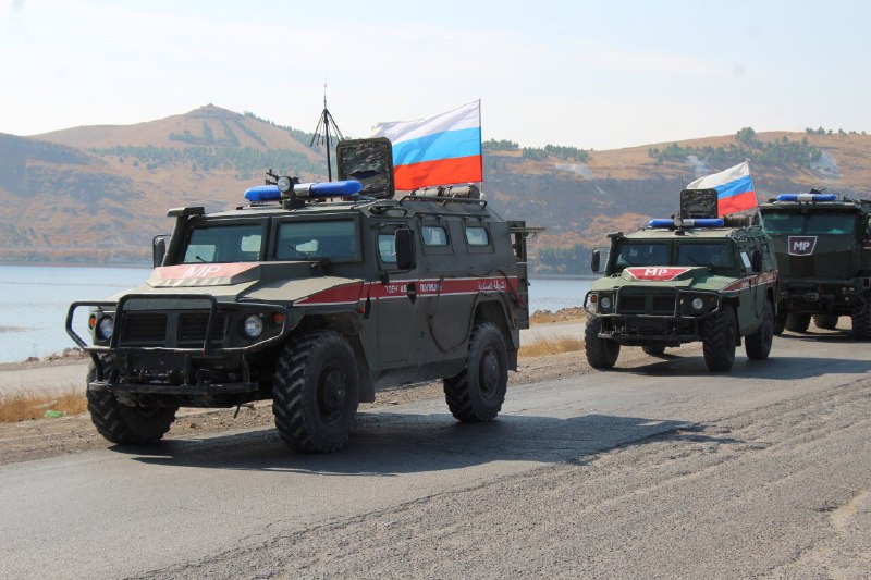 Russian Military police convoy on the way to Kobane