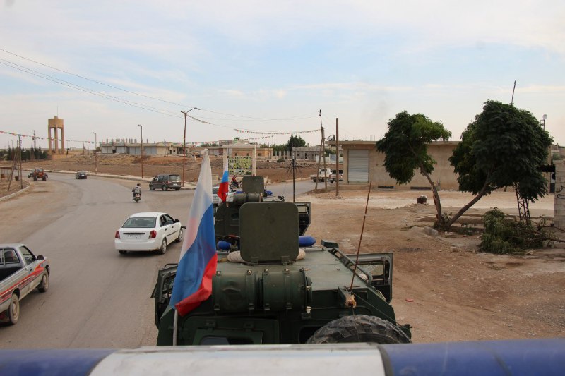 Russian Military police convoy on the way to Kobane