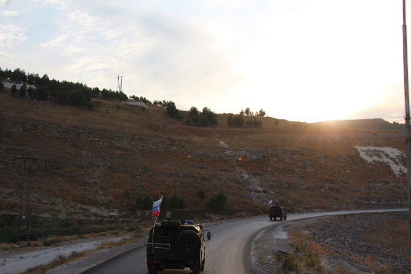 Russian Military police convoy on the way to Kobane