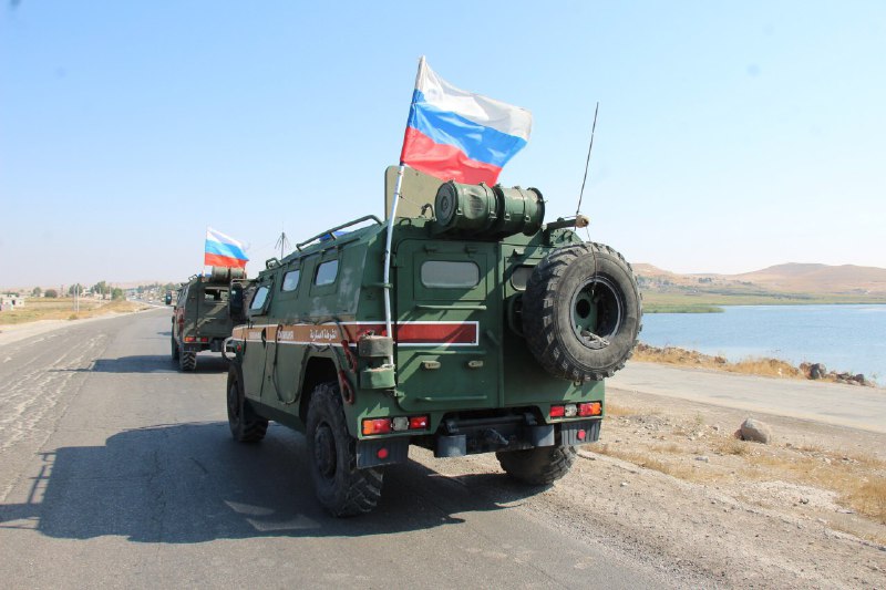 Russian Military police convoy on the way to Kobane