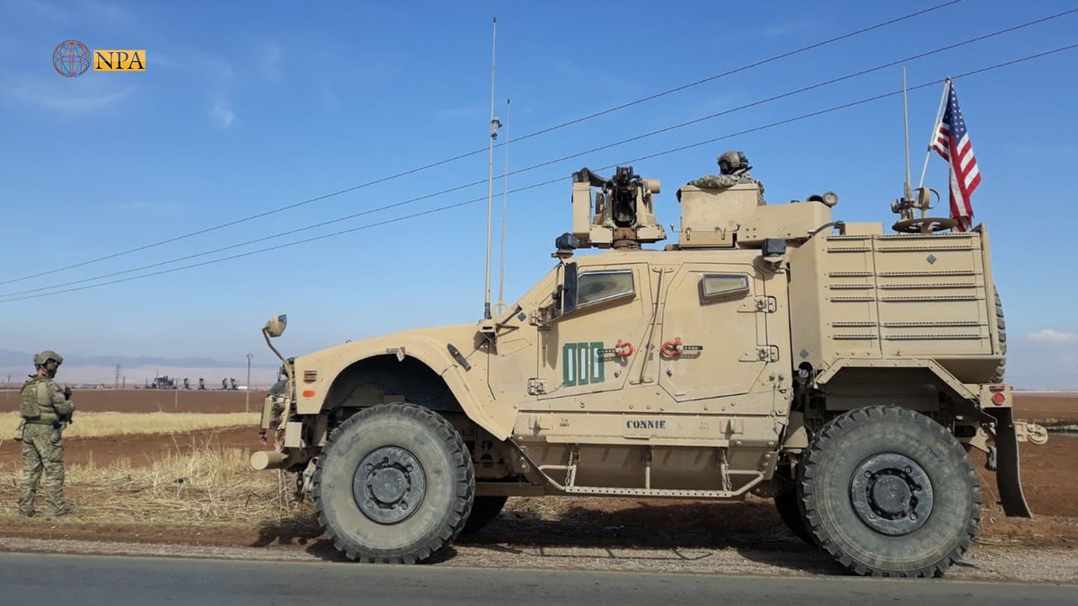 US patrol arrives at the entrance to the town of Qahtaniyah / Turba Spi, and is inspecting one of the oil fields in the region, following an inspection tour conducted yesterday in other areas of Syria-Turkey-Iraq border triangle