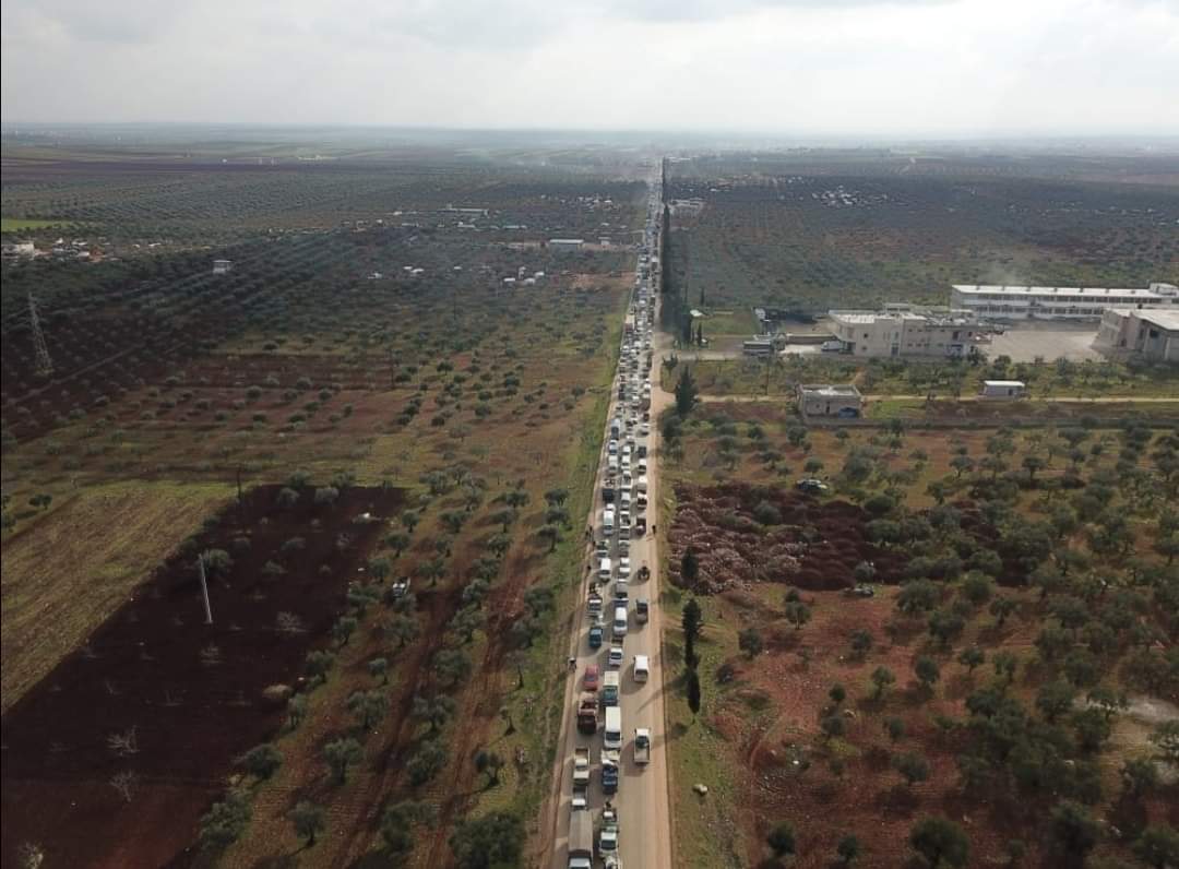 The mass exodus of civilians from the Idlib and Aleppo countryside continues due to the brutal shelling and military operations by pro-Assad forces, as civilians head to the northern Aleppo countryside and the northern Idlib countryside near the Turkish border