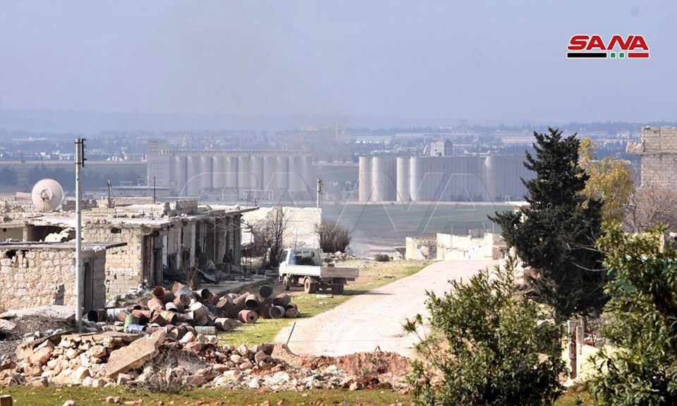 Syria: pro-Assad forces pictured in Khaldiyah (South-West Aleppo front). NDF Volcano rockets' launcher visible