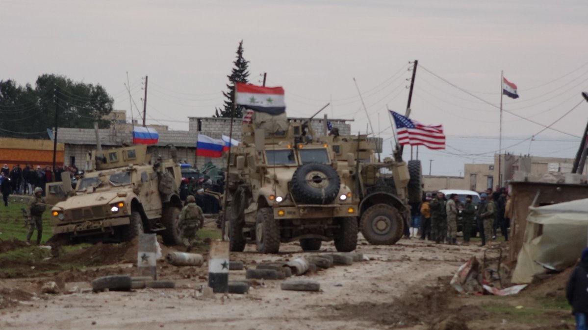 The clash that occurred between the American forces and the Syrian army today in the village of Khirbet Amo in Qamishli and Russian patrol is now on the site