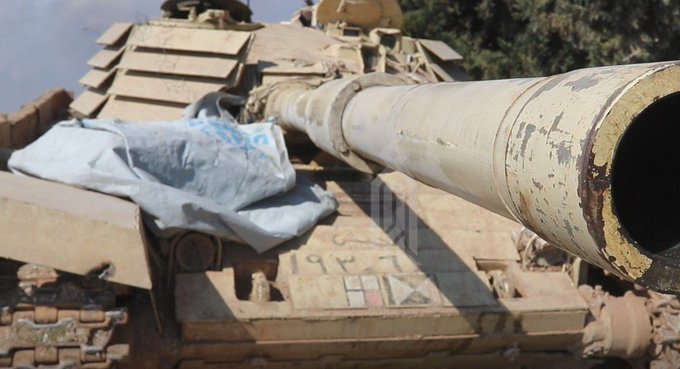 Syria: 1st ever T-72 Shafrah captured by Rebels below. They also grabbed another T-72. At least a dozen armor seized past 3 days on Saraqeb front, unprecedented since 2015