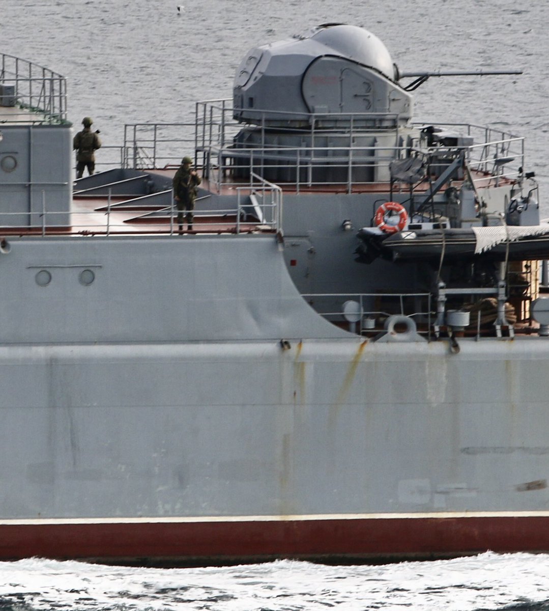 Russia's Syria campaign continues: Heavily laden Russian Navy Project 775 Black Sea Fleet 197th Landing Ship Brigade's Ropucha class LSTM (tank carrying landing ship) Novocherkassk 142 transits Bosphorus towards the Mediterranean en route to Tartus Syria