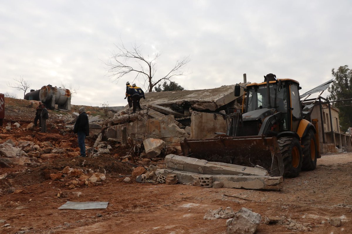 Today, WhiteHelmet teams cleared the rubble of destroyed parts of Arshani water station west Idlib. And they also participated in transporting the needed materials and equipment to rehabilitate the station