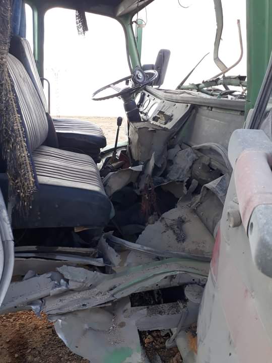 Eastern Syria: a tanker truck used to refuel SAA deployed in W. Deir ez-Zur desert was destroyed yesterday by an ISIS mine/IED near Kabajab. 2 wounded (soldier & driver)