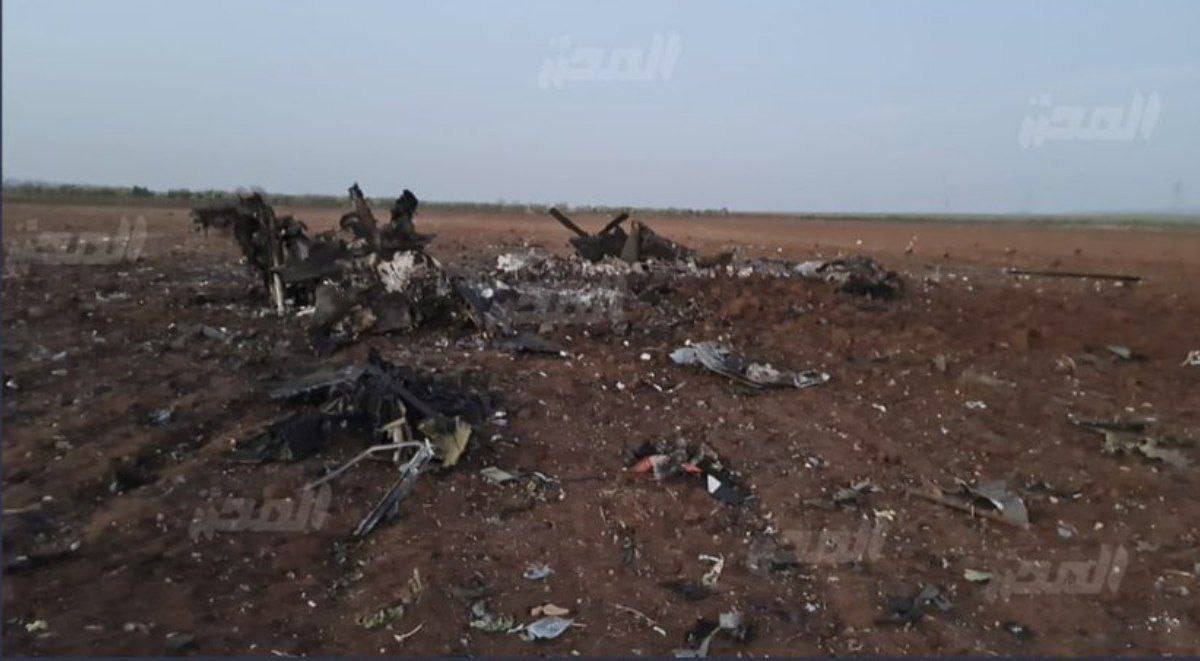 Picture allegedly showing the wreckages of one of the US helicopters that took part in the Armeh/Atma operation last night but had a technical malfunction and was landed and blown up by US forces in Afrin countryside