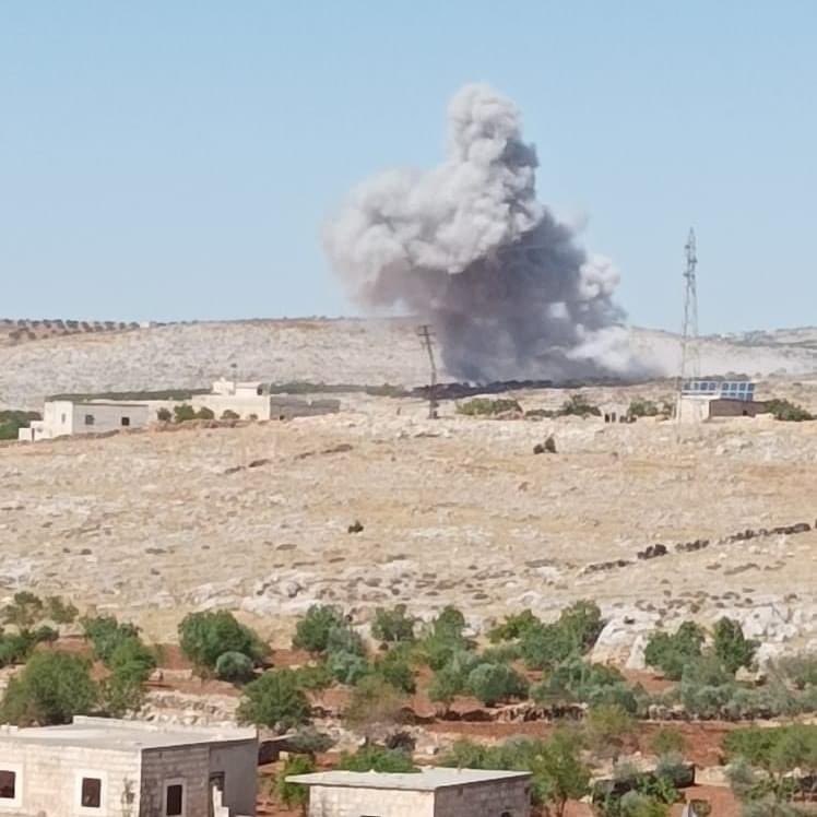 Russian warplanes carry out several air raids on separate areas in Jabal Al-Zawiya, south of Idlib Governorate
