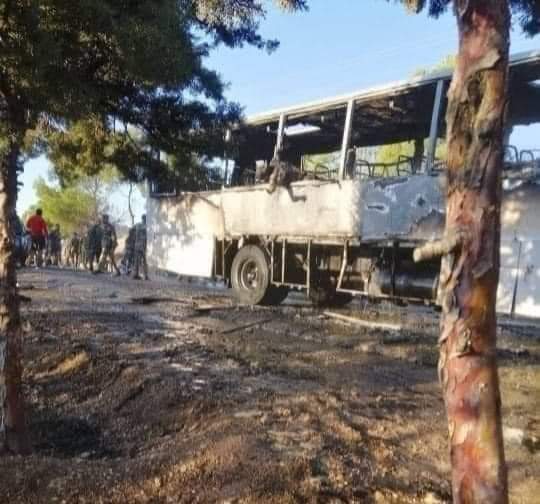 Twenty-one moon dead and seventeen wounded in intensive care in the bombing of an overnight bus on the Al-Saboura road in the countryside of Damascus