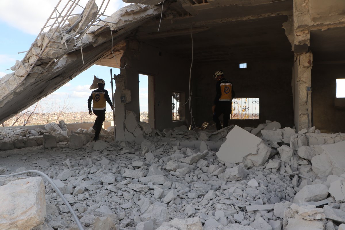 Artillery shelling by pro-Assad targeted a house on the outskirts of the town of Al-Bara in the southern countryside of Idlib